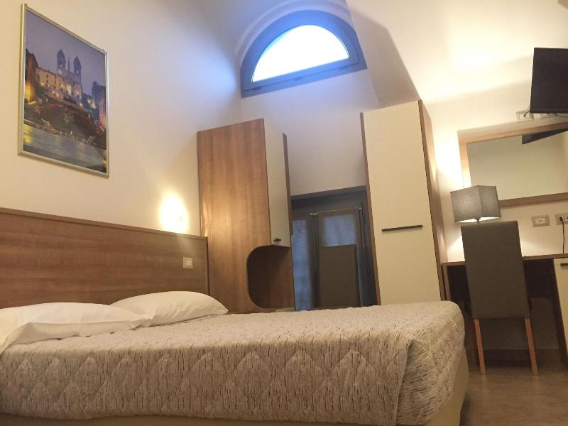 Hotel Montecarlo - Oda