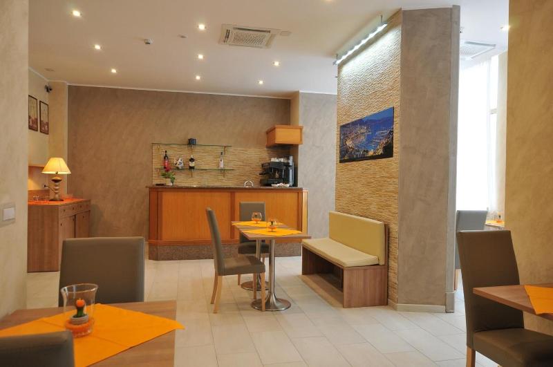 Hotel Montecarlo - Restoran