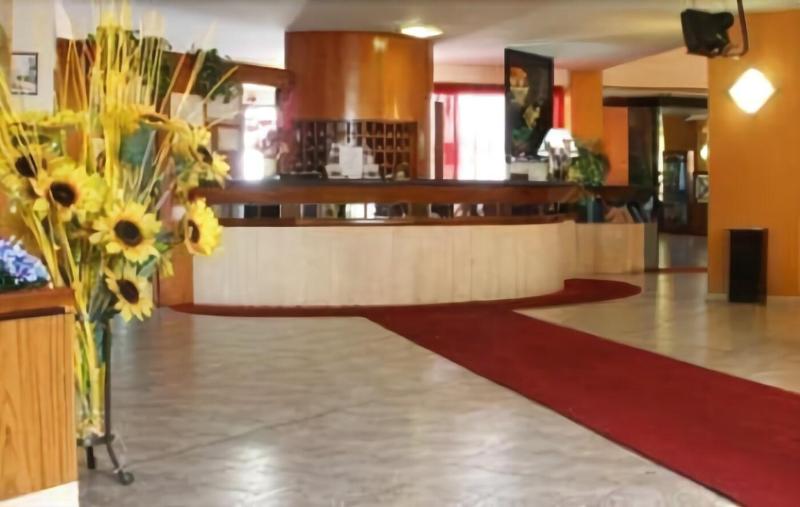 Orzihotel - Lobi