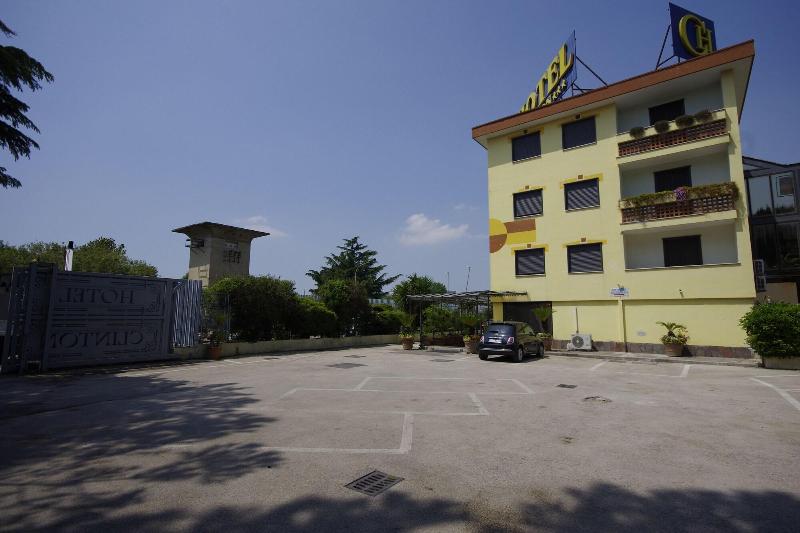 Hotel Clinton - Genel