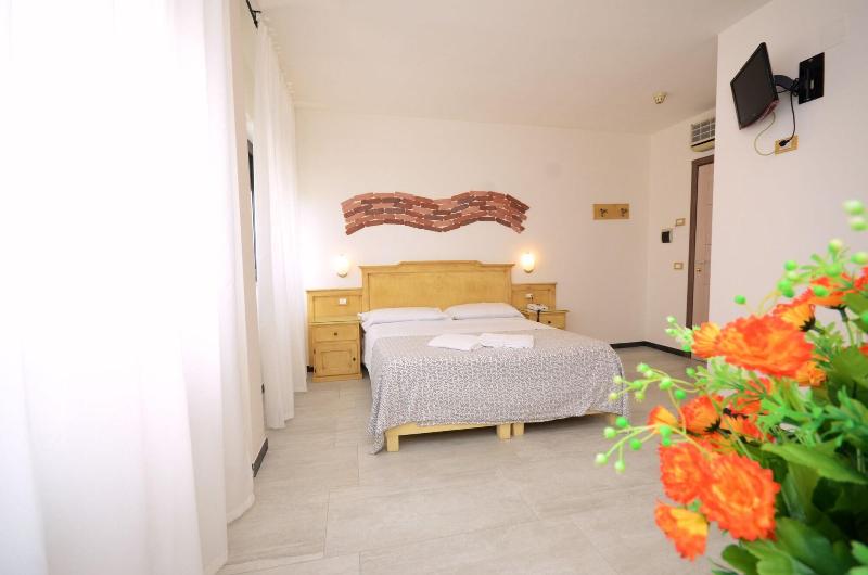 Hotel Clinton - Oda