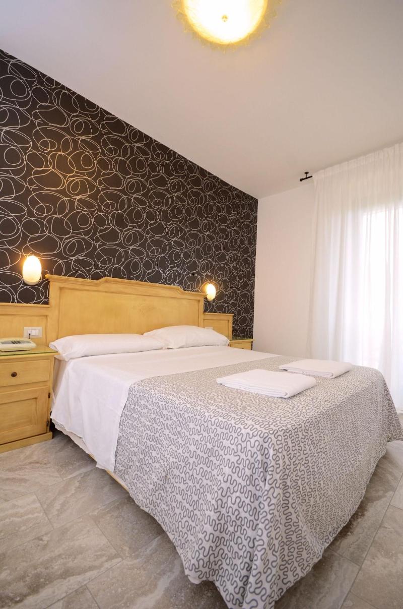 Hotel Clinton - Oda