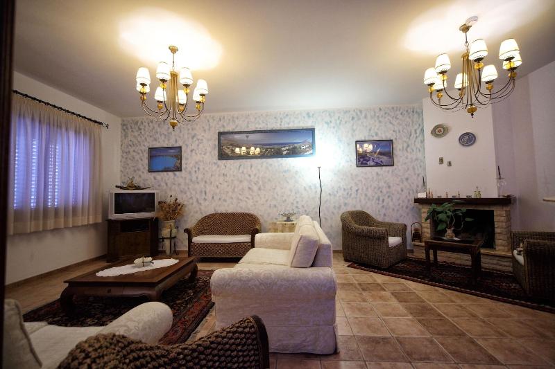 Hotel History - Lobi