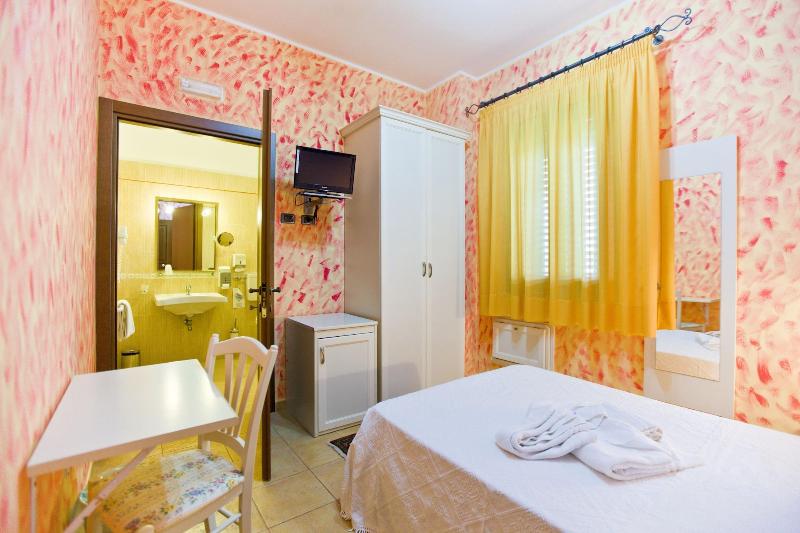 Hotel History - Genel