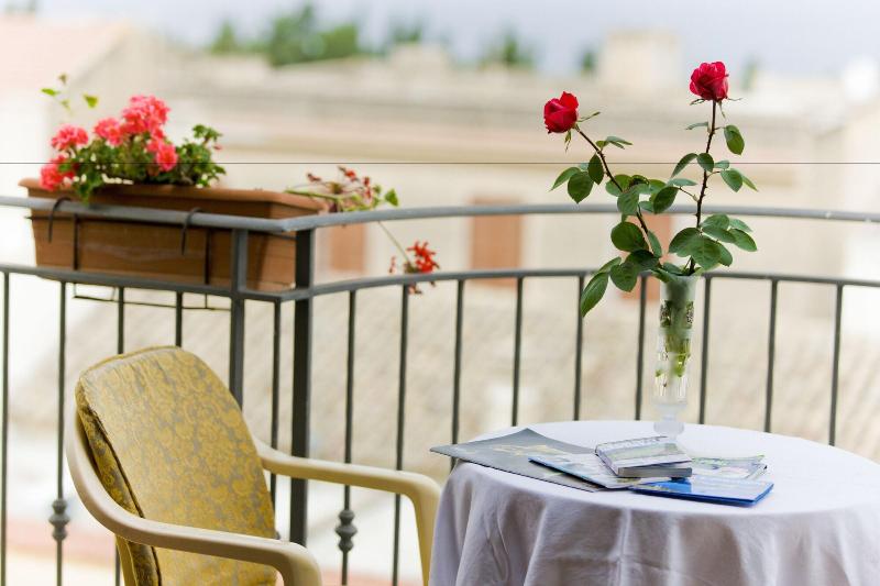 Hotel History - Oda