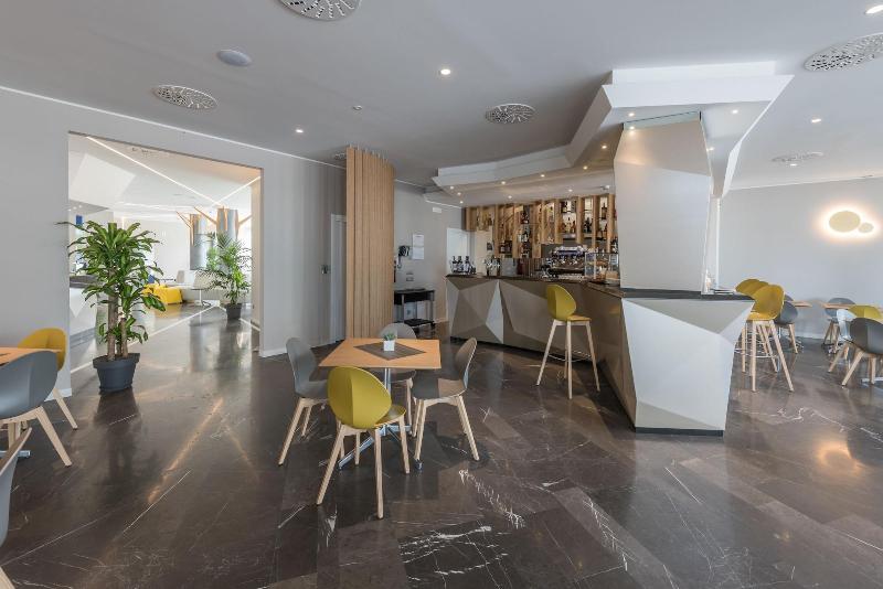 Hesperia Hotel & Residence - Bar