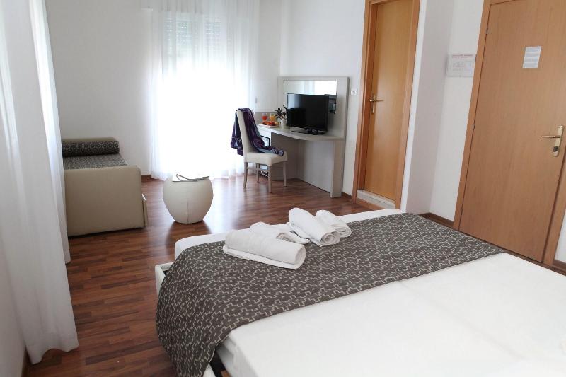 Hotel Columbia & Ninfea - Oda