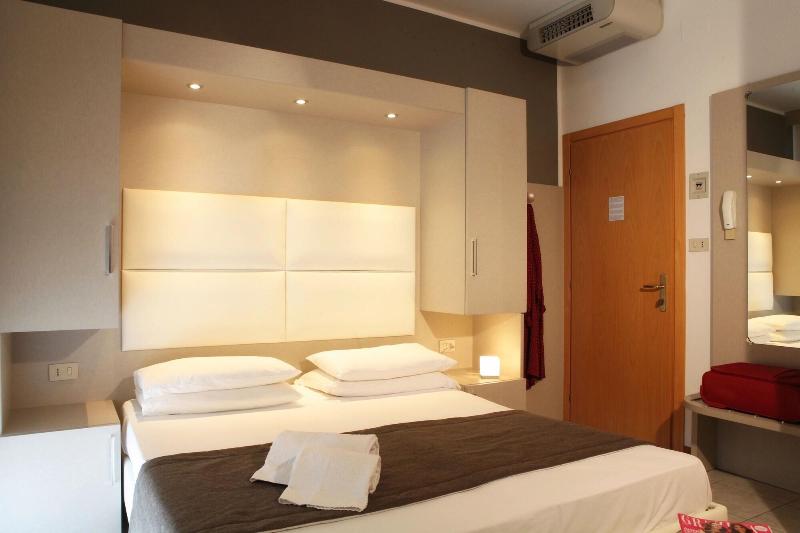 Hotel Columbia & Ninfea - Oda