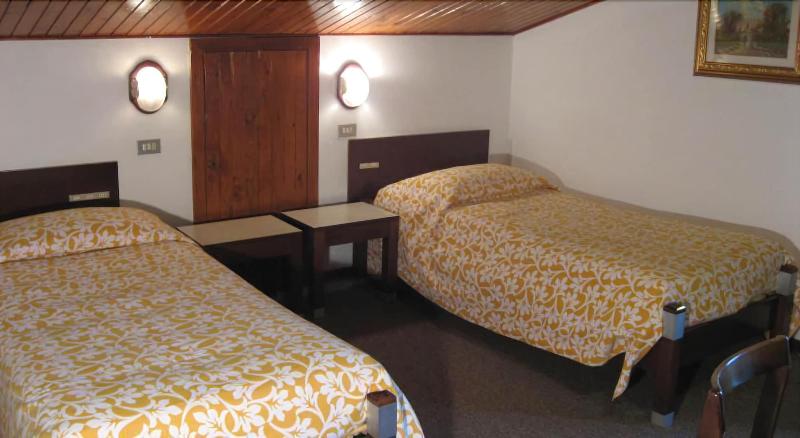Hotel Davost - Oda