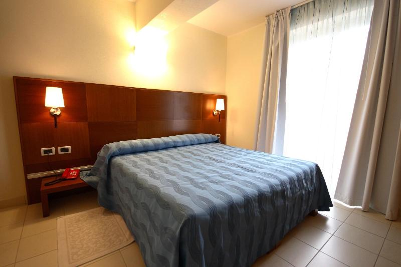 Park Hotel Tyrrenian - Oda