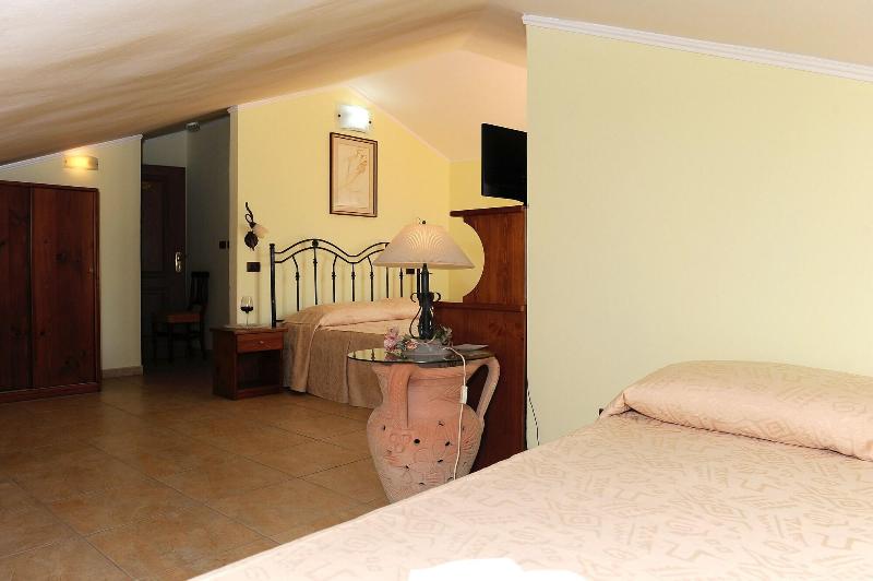 Hotel La Cometa - Oda