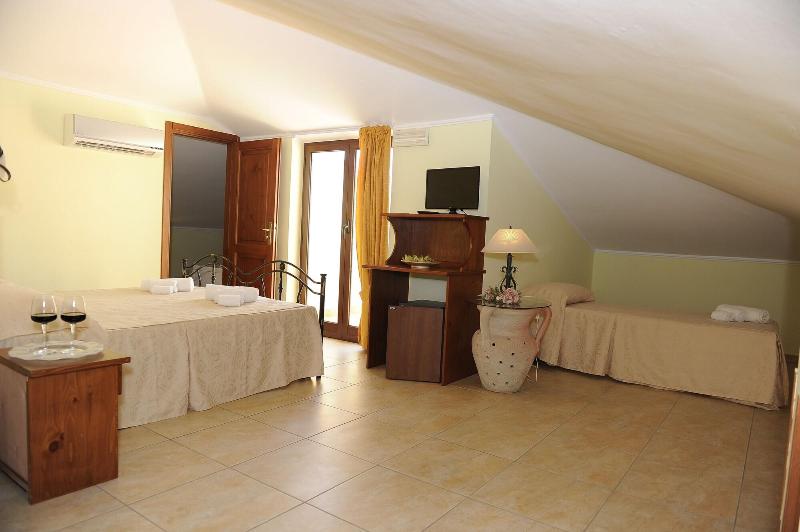 Hotel La Cometa - Oda