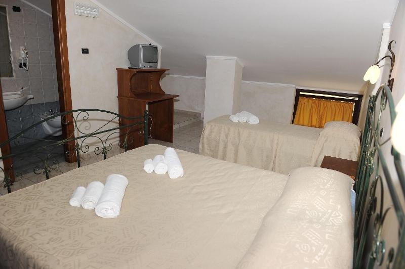 Hotel La Cometa - Oda