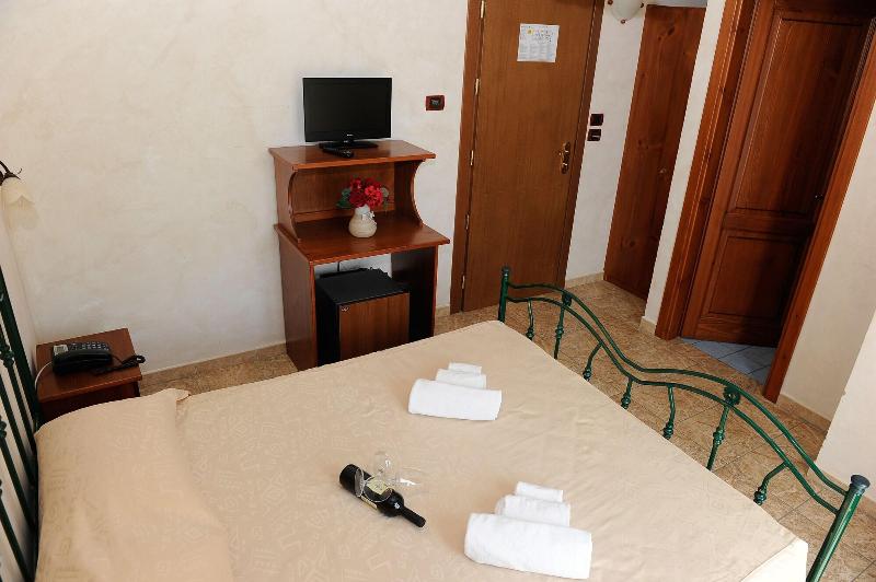Hotel La Cometa - Oda