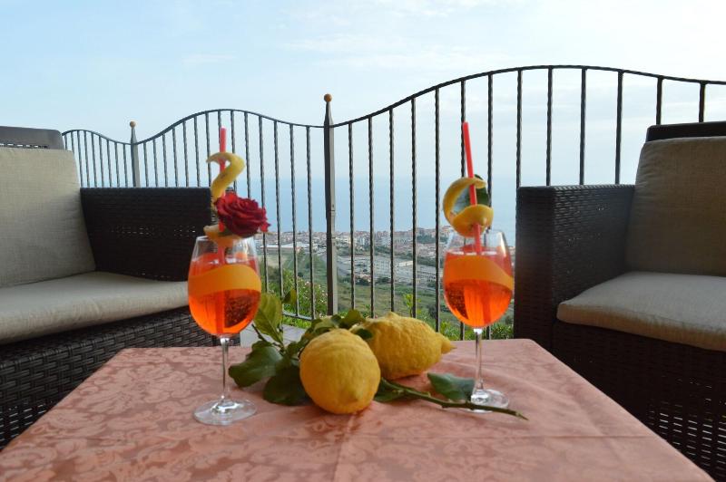 Hotel La Cometa - Teras