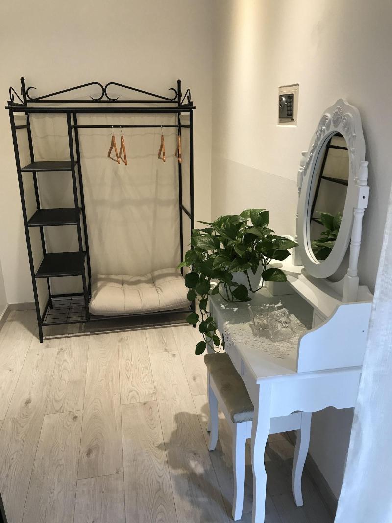 Home Meryem - Oda