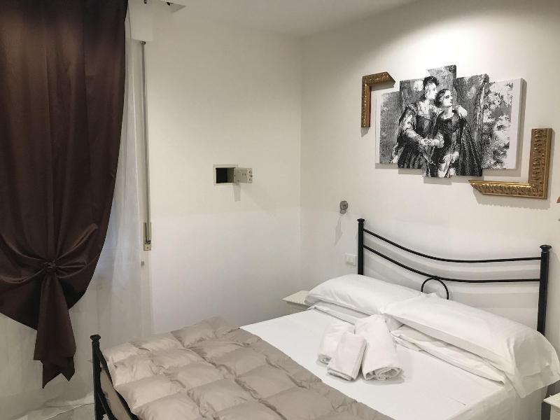 Home Meryem - Oda
