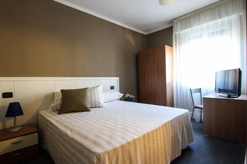 Hotel Bardolino - Oda