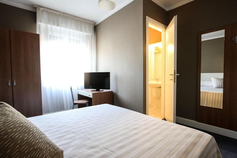 Hotel Bardolino - Oda