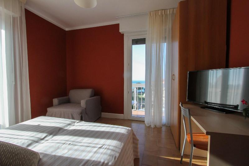 Hotel Bardolino - Oda
