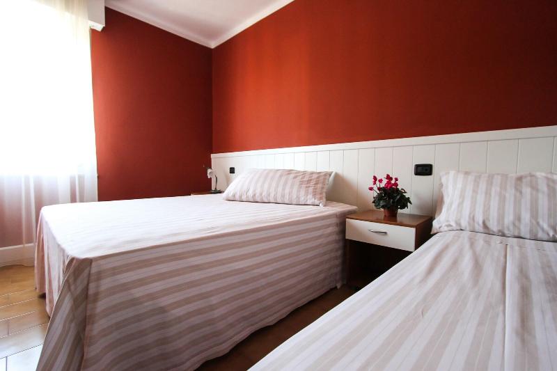 Hotel Bardolino - Oda