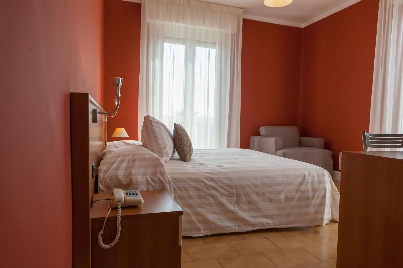 Hotel Bardolino - Oda