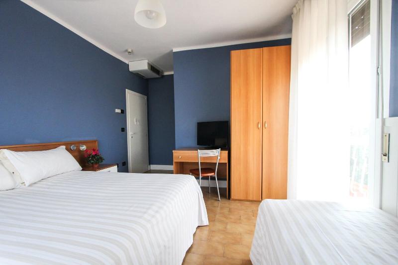 Hotel Bardolino - Oda