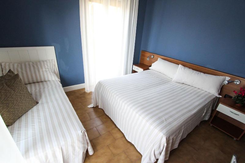 Hotel Bardolino - Oda
