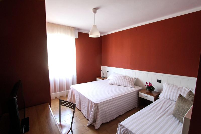 Hotel Bardolino - Oda