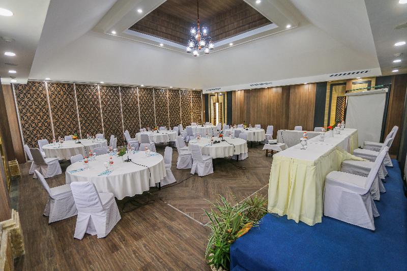 Holiday Resort - Toplantı
