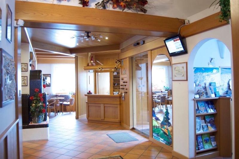 Hotel Liz - Lobi