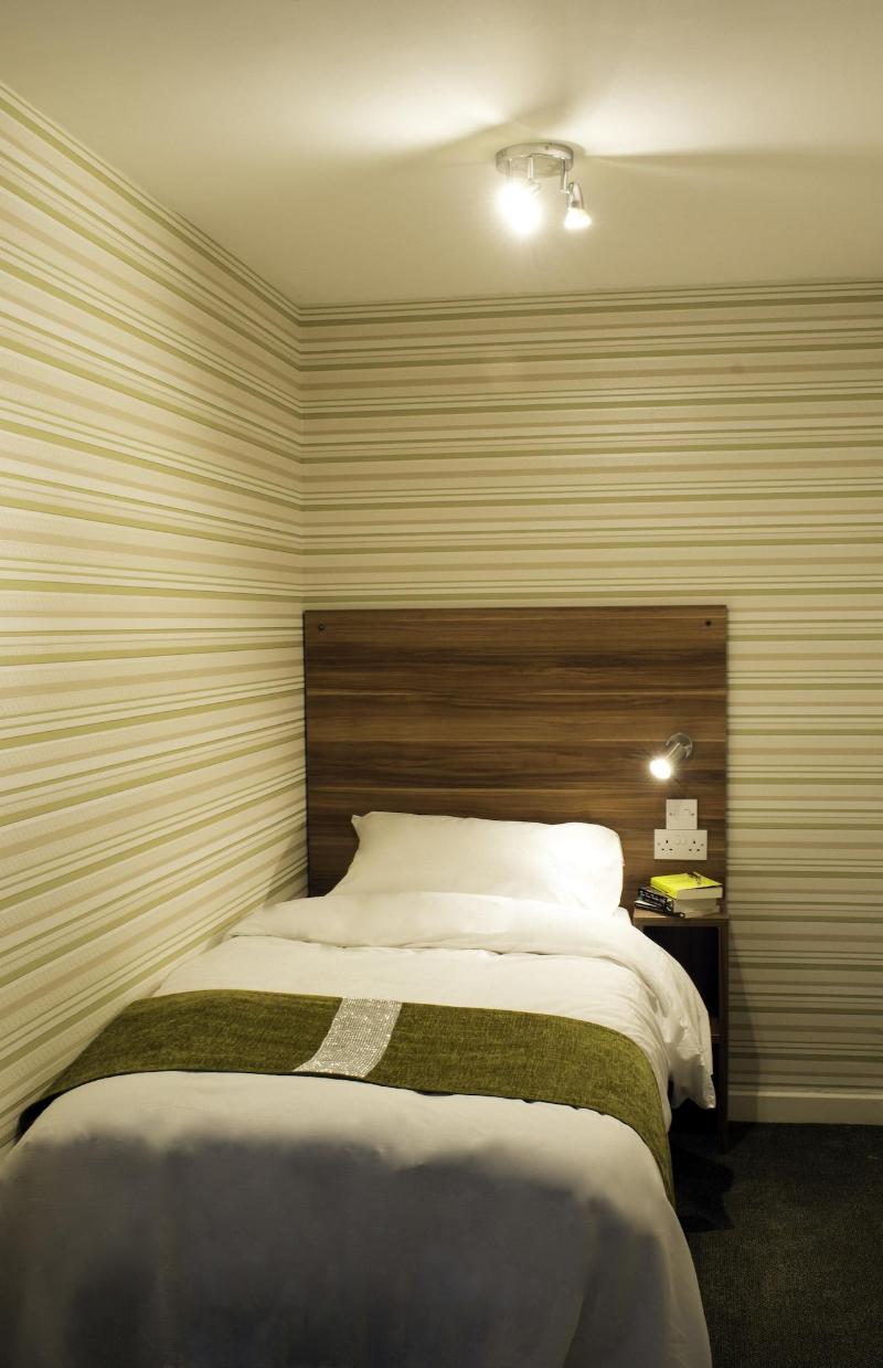 Helix Hotel - Oda