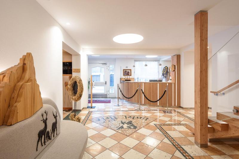 Hotel Nele - Lobi