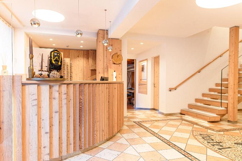 Hotel Nele - Lobi