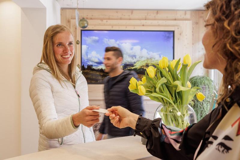 Hotel Nele - Lobi