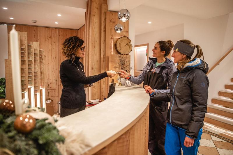 Hotel Nele - Lobi