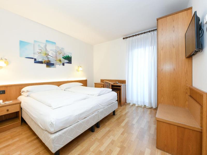 Hotel Denny - Genel