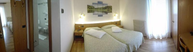 Hotel Denny - Oda