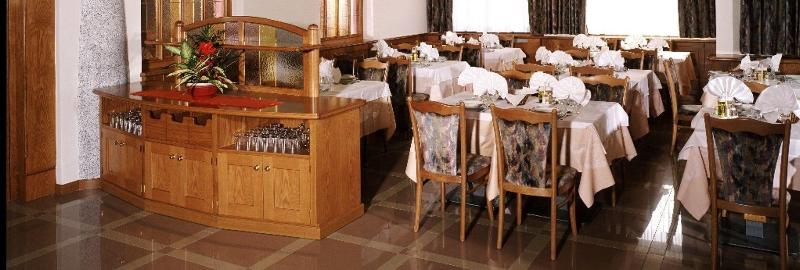 Hotel Denny - Restoran