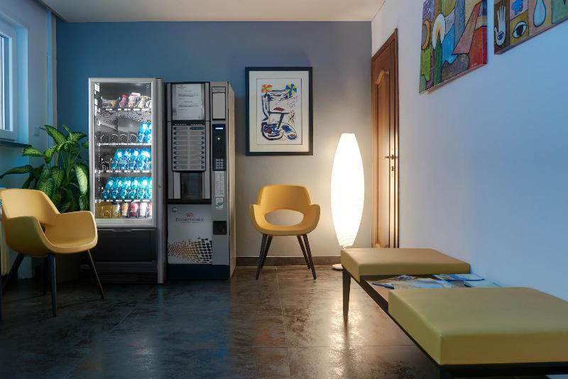Hotel Asterix - Lobi