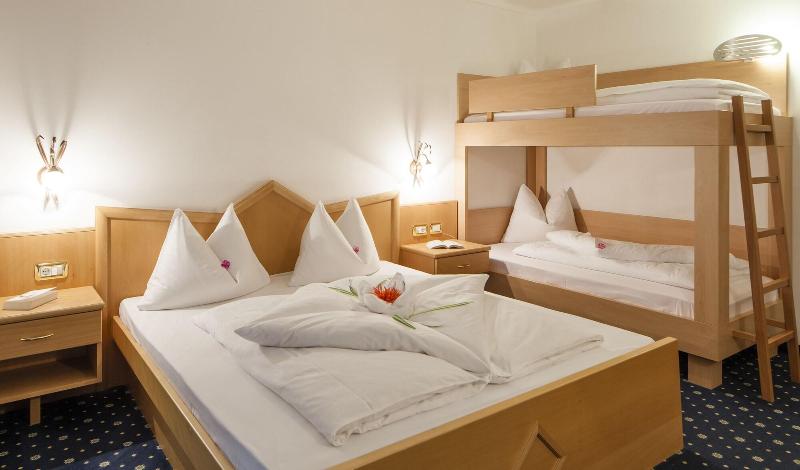 Hotel Bergkristall - Oda
