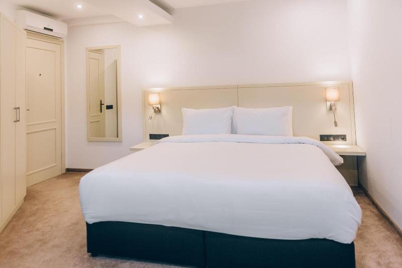 Hotel Republique - Oda
