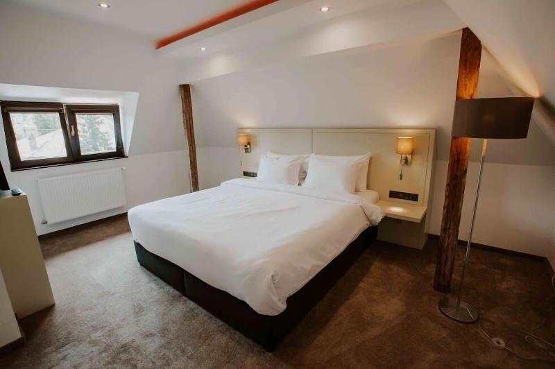 Hotel Republique - Oda