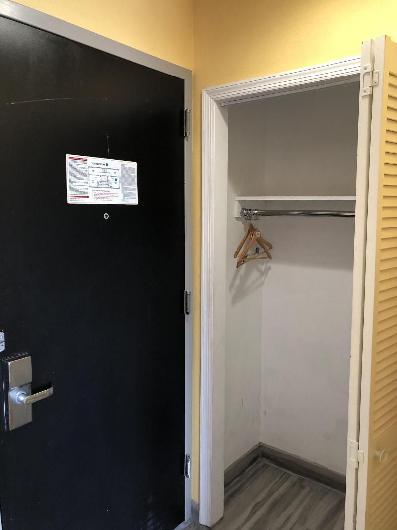 The Vue Hotel Express - Oda