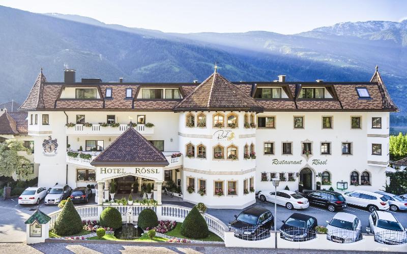 Hotel Rössl - Genel
