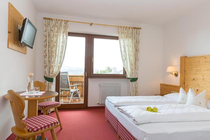Hotel Falken - Oda