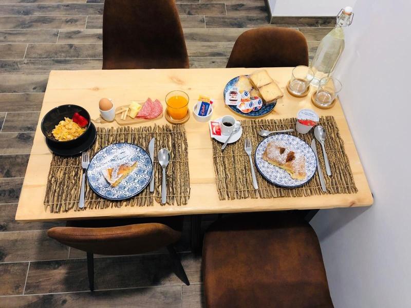 Holiday Guesthouse - Restoran