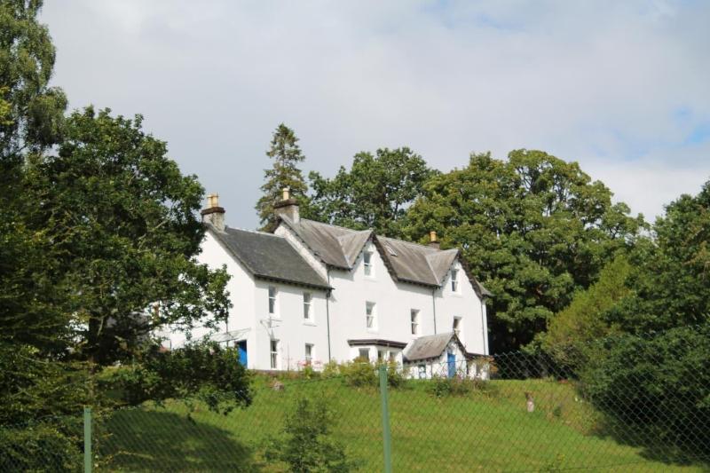 Tirindrish House - Genel