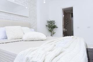 Metropole Apartments Old City