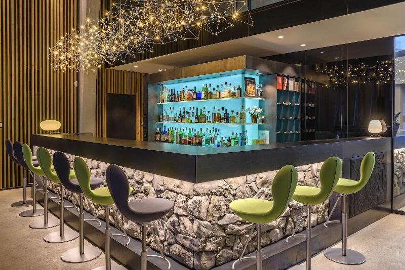 Chetzeron - Bar